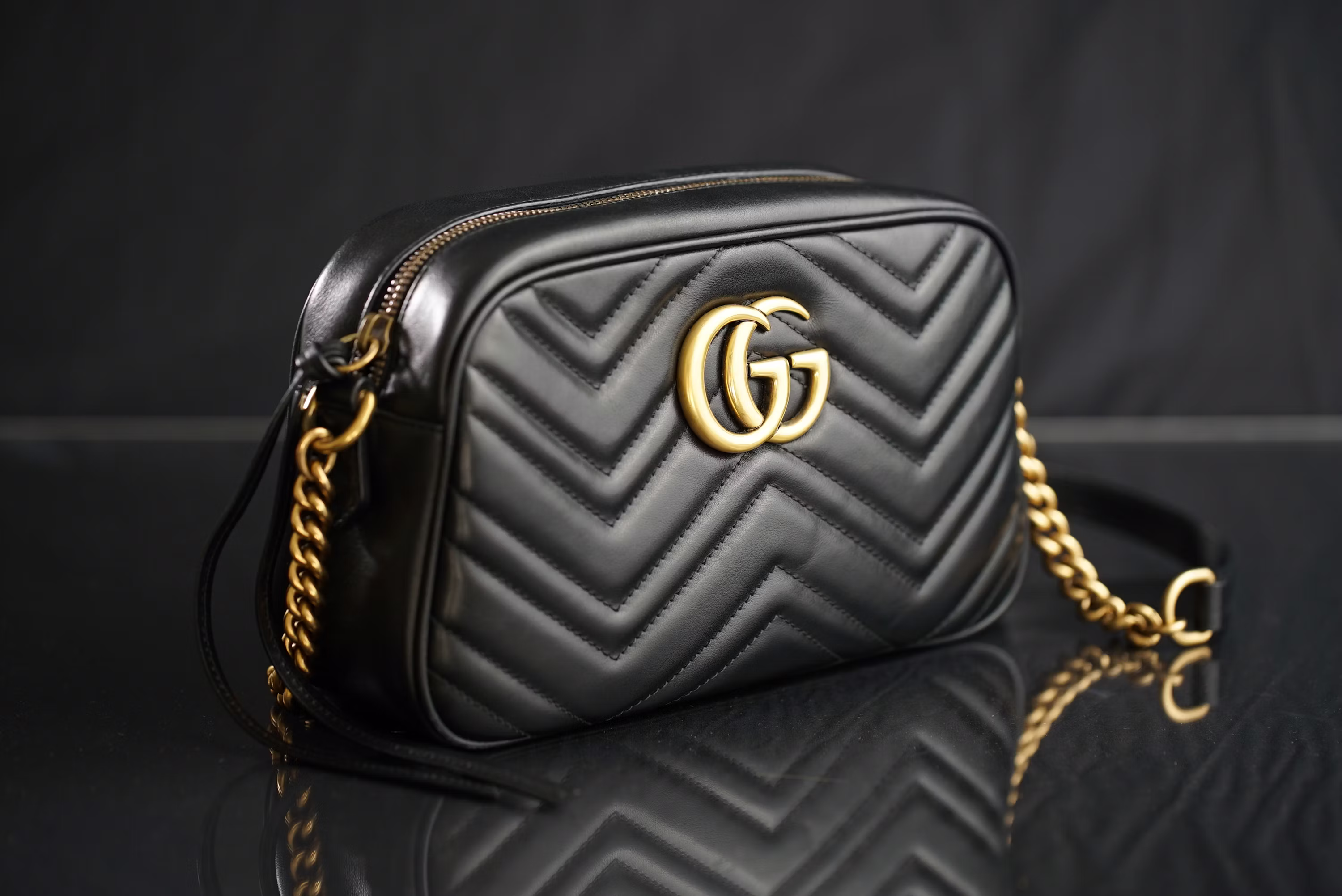 GGG  HANDBAGS